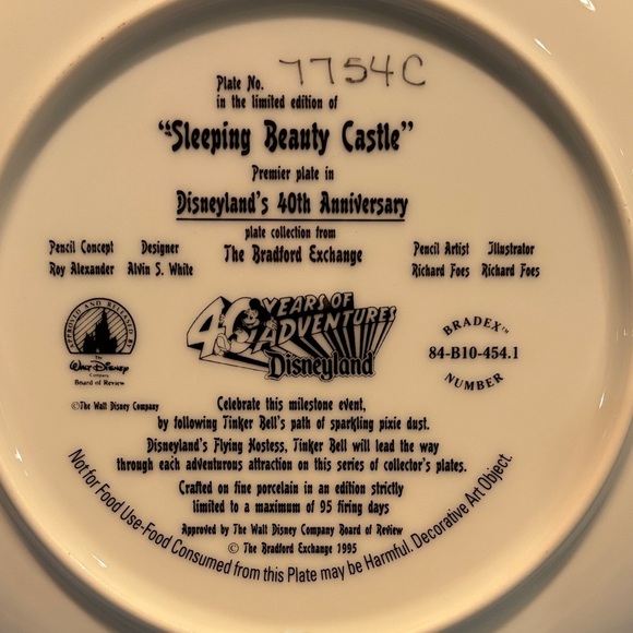 Bradford Exchange “Sleeping Beauty Castle” Disneyland’s 40th Anniversary Plate - Picture 8 of 9